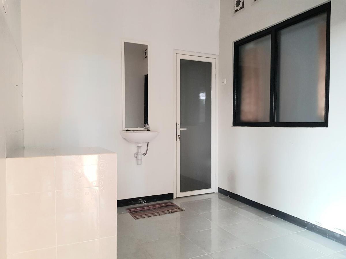 Villetta House Syariah Kudus Exterior photo